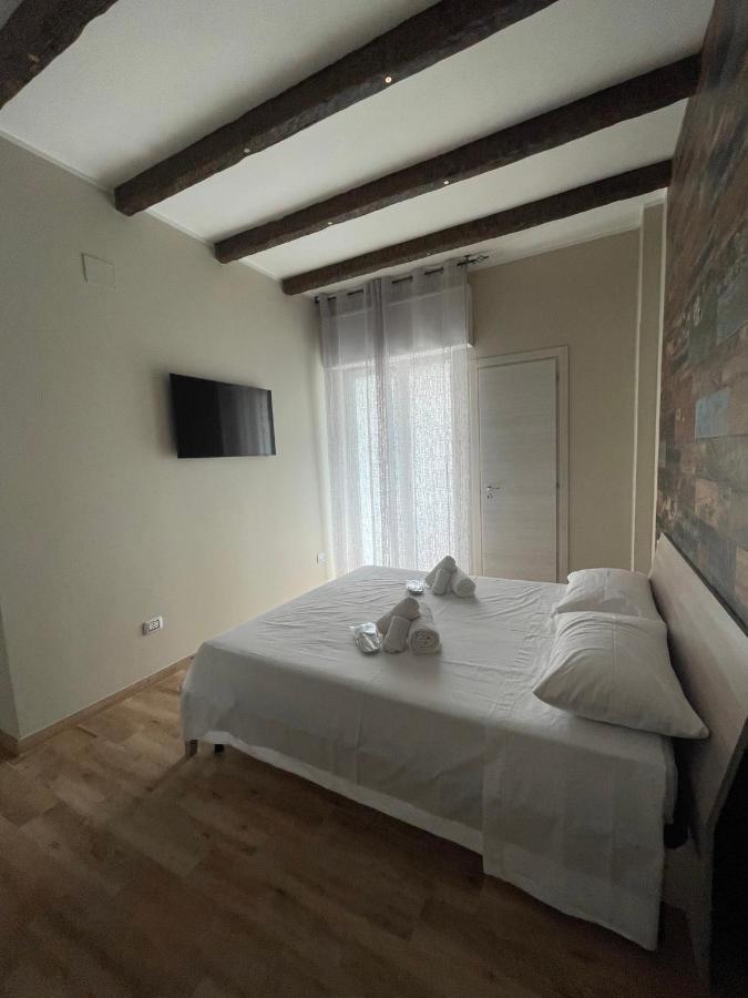 B&B New Paris & Suite Tarent Zewnętrze zdjęcie