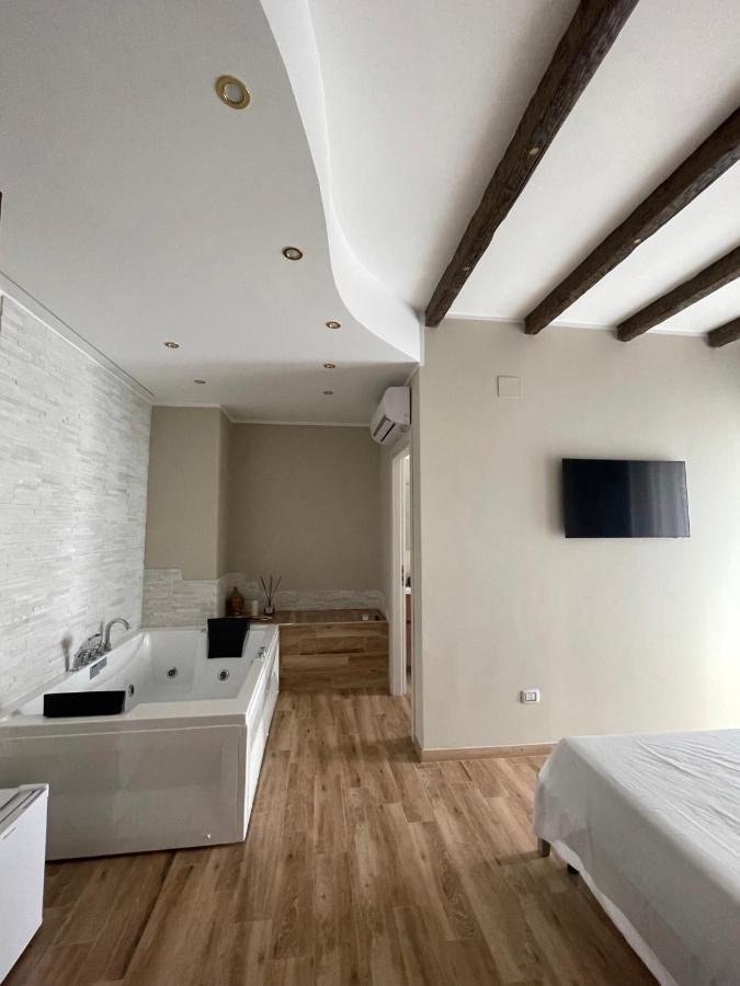 B&B New Paris & Suite Tarent Zewnętrze zdjęcie